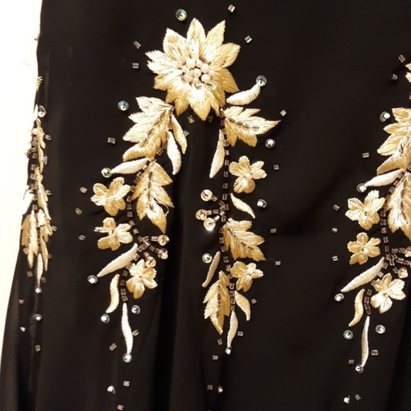 Dress - Picture 5 of 5